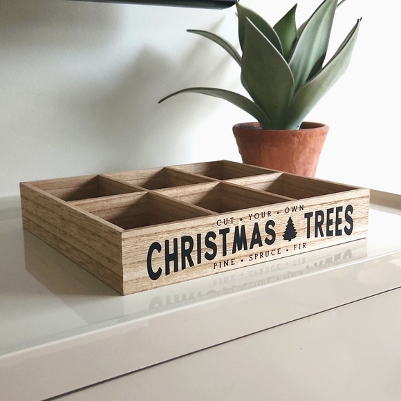New Target Bullseye Christmas Trees Wooden Serving Tray Crate Christmas … - Picture 2 of 5